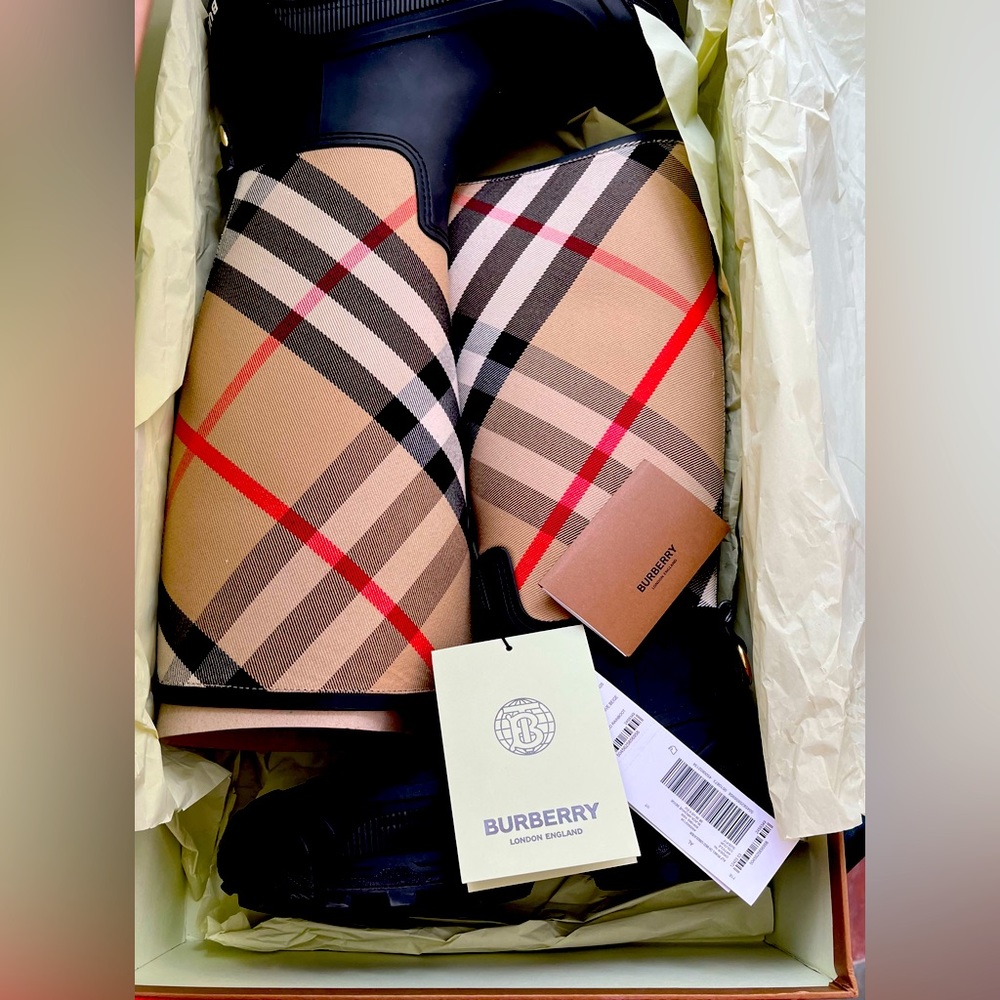 Burberry Rainboots, Wore them only once